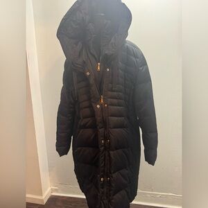 T Tahari Black Satin Outerwear